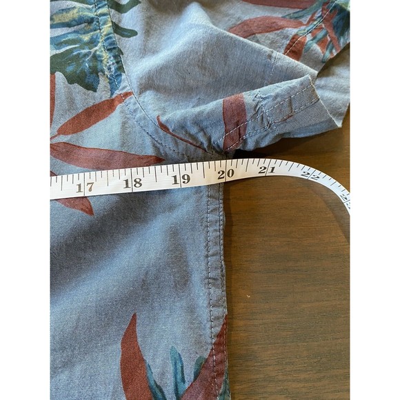 Demin and Flower Button Shirt Size Small Ricky Singh Slim Fit Cotton Blue EUC - Picture 10 of 10